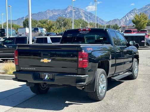 2018 Chevrolet Silverado 1500 Custom