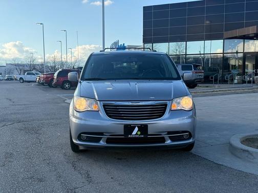 2014 Chrysler Town & Country Touring