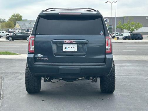Dark Sky Metallic 2020 GMC Yukon SLT
