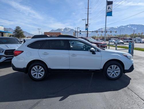 2018 Subaru Outback 2.5i Premium