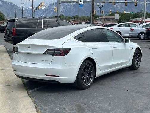 White 2018 Tesla Model 3