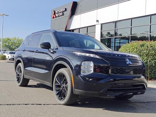 2025 Mitsubishi Outlander PHEV 