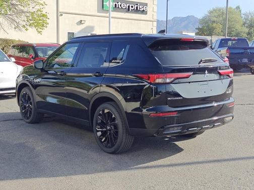 2025 Mitsubishi Outlander PHEV 