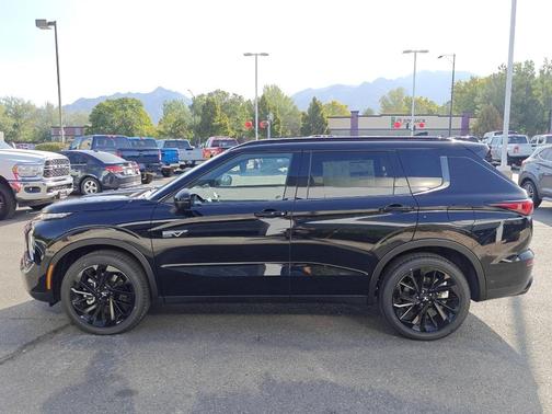 2025 Mitsubishi Outlander PHEV 