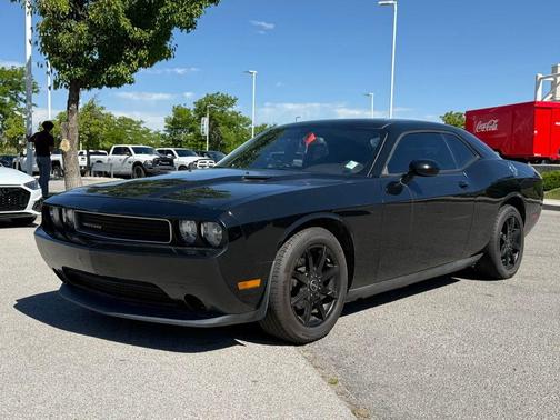 Black Clearcoat 2013 Dodge Challenger SXT