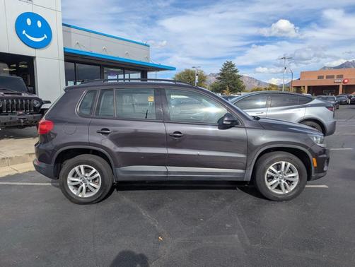 2016 Volkswagen Tiguan S