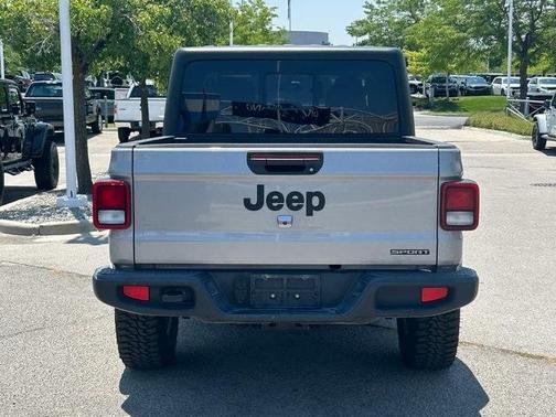 2020 Jeep Gladiator Sport