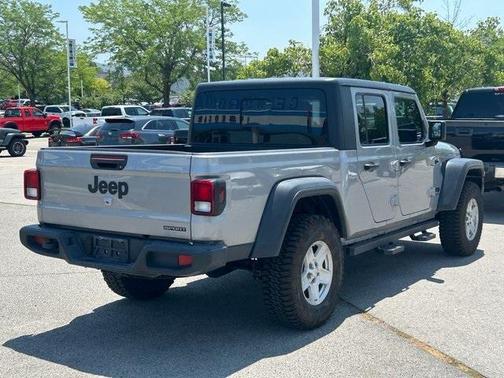 2020 Jeep Gladiator Sport