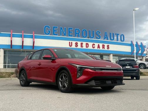 2025 Kia K4 LXS