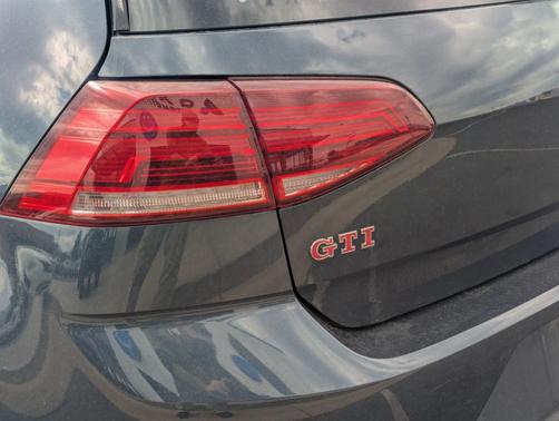 2020 Volkswagen Golf GTI 2.0T SE