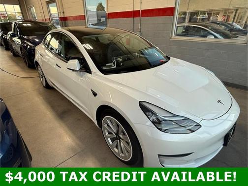 2022 Tesla Model 3 Base
