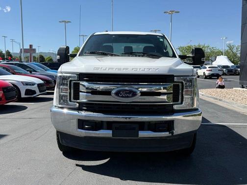Oxford White 2017 Ford F-250 XLT