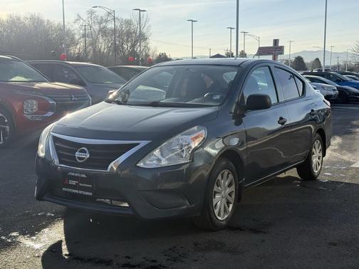 2015 Nissan Versa 1.6 S+