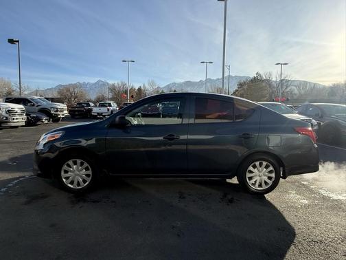 2015 Nissan Versa 1.6 S+