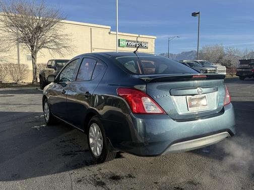 2015 Nissan Versa 1.6 S+