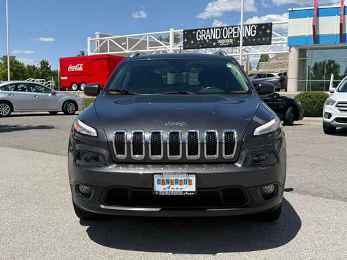 Granite Crystal Clearcoat Metallic 2016 Jeep Cherokee Latitude