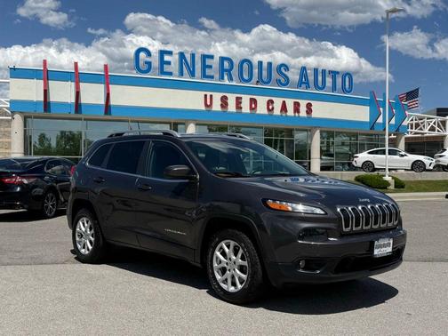 Granite Crystal Clearcoat Metallic 2016 Jeep Cherokee Latitude