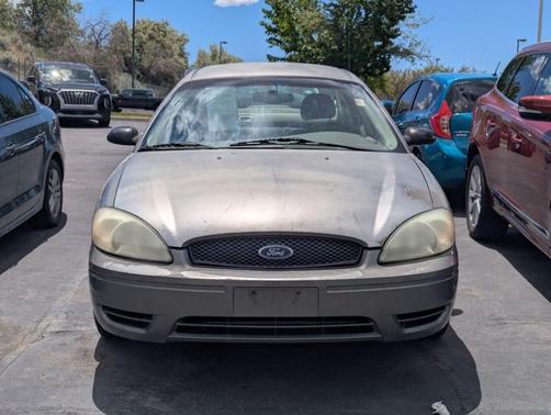 2004 Ford Taurus SES