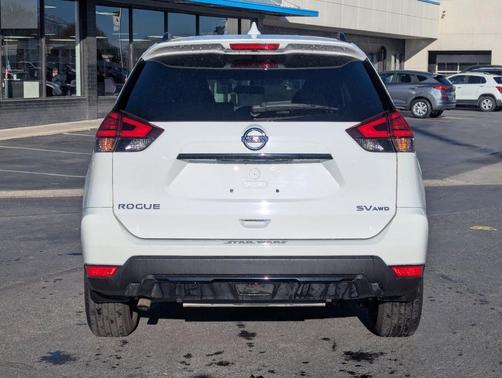 2017 Nissan Rogue SV