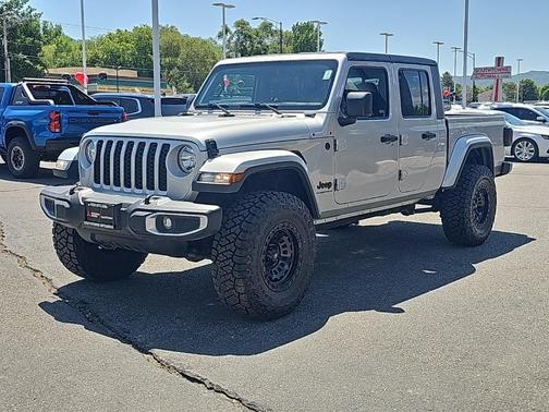 2023 Jeep Gladiator Sport