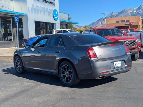 2018 Chrysler 300 S