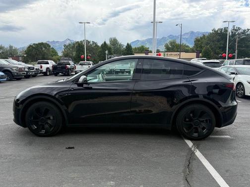 Black 2021 Tesla Model Y Long Range