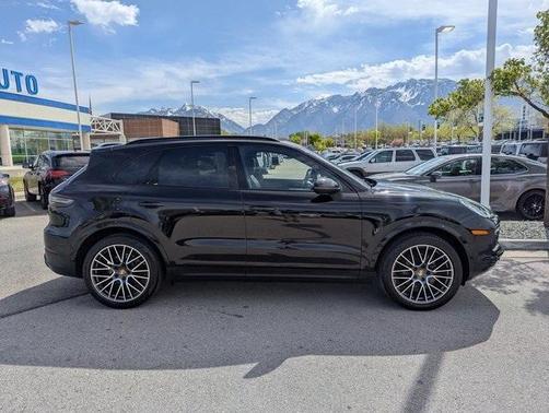 2020 Porsche Cayenne Base