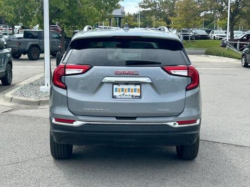 2024 GMC Terrain SLT