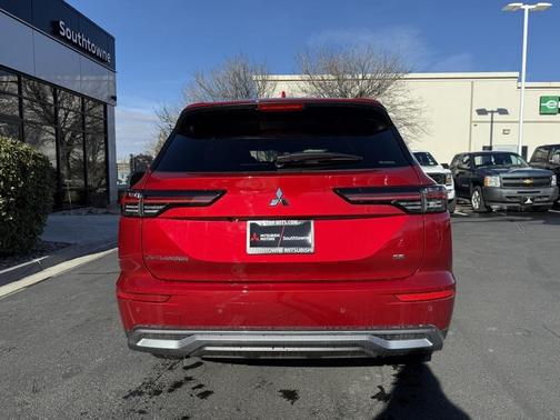 2025 Mitsubishi Outlander SE