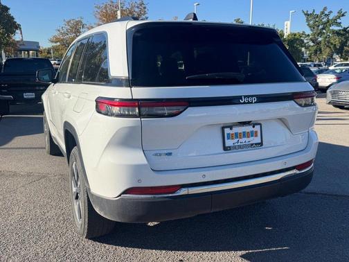 Bright White Clearcoat 2024 Jeep Grand Cherokee 4xe Base