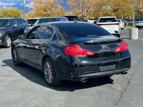 2011 INFINITI G37x Base