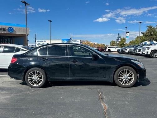 2011 INFINITI G37x Base