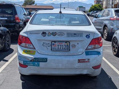 Century White 2014 Hyundai Accent GLS