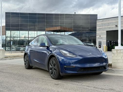2024 Tesla Model Y Long Range