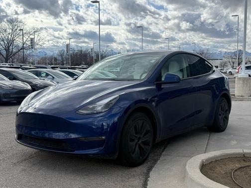 2024 Tesla Model Y Long Range