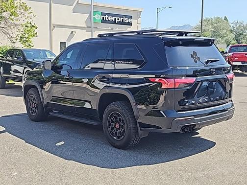 2024 Toyota Sequoia SR5