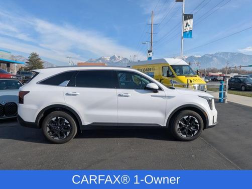 2024 Kia Sorento S