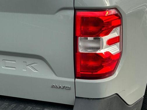 Cactus Green / Gray 2022 Ford Maverick XLT