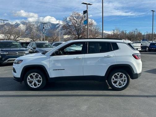 2024 Jeep Compass Latitude