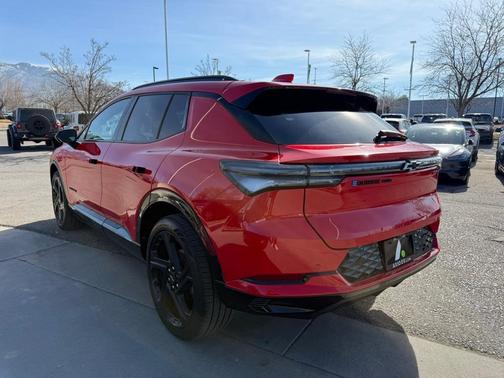 2024 Chevrolet Equinox EV RS