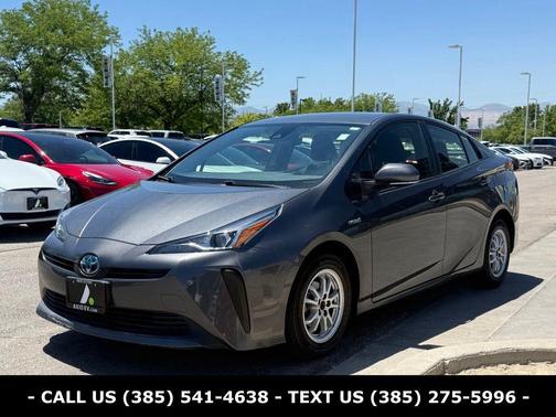 Magnetic Gray Metallic 2021 Toyota Prius L