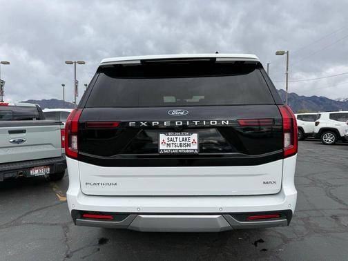 Oxford White 2025 Ford Expedition Max Platinum