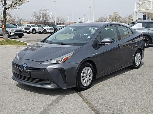 2022 Toyota Prius L