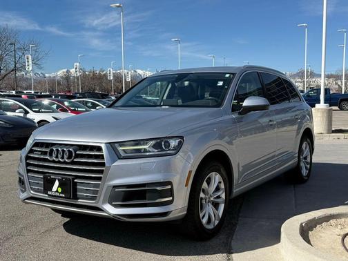 2017 Audi Q7 3.0T Premium Plus