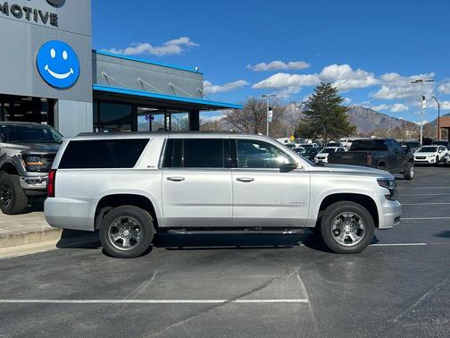 2019 Chevrolet Suburban LT