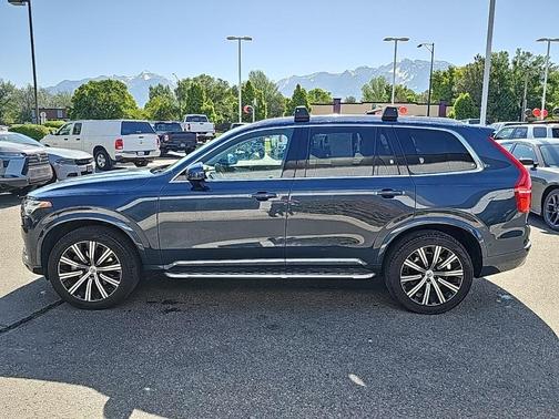 2022 Volvo XC90 T6 Inscription 6 Passenger