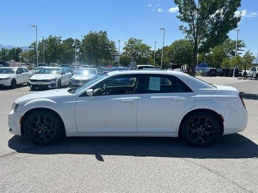 2021 Chrysler 300 S