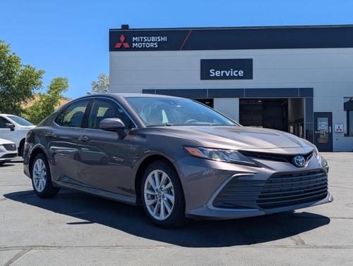 Predawn Gray Mica 2023 Toyota Camry LE