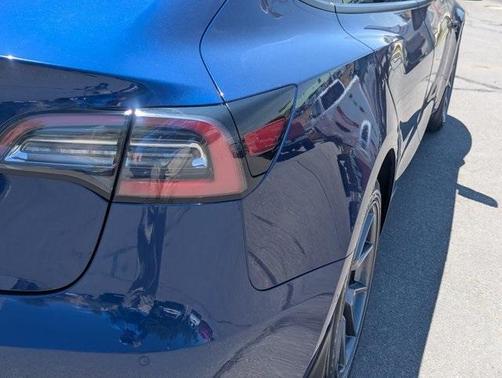 2022 Tesla Model 3 Base