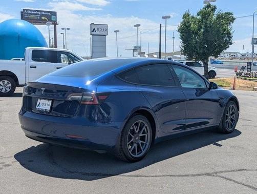 2022 Tesla Model 3 Base